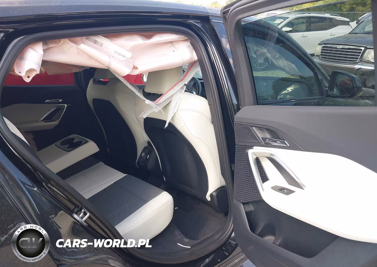 2025 BMW X2 xDrive28I VIN:WBX63GM07S5097968 - 8