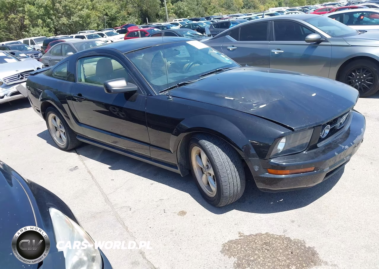 2007 Ford Mustang V6 Deluxe-V6 Premium