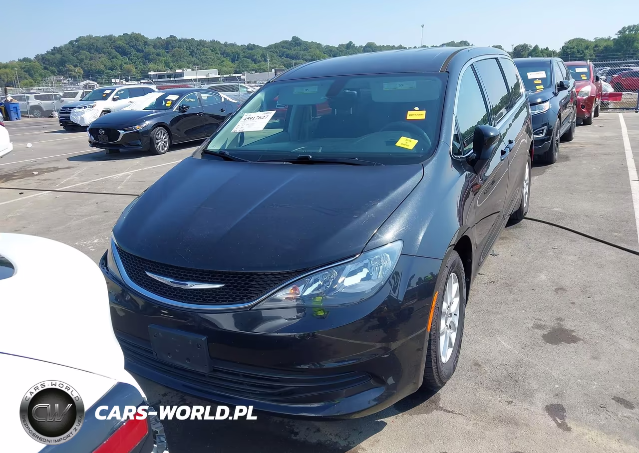 2017 Chrysler Pacifica Touring VIN:2C4RC1DG8HR522565 - 12