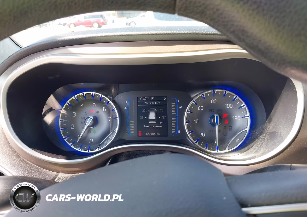 2017 Chrysler Pacifica Touring VIN:2C4RC1DG8HR522565 - 7