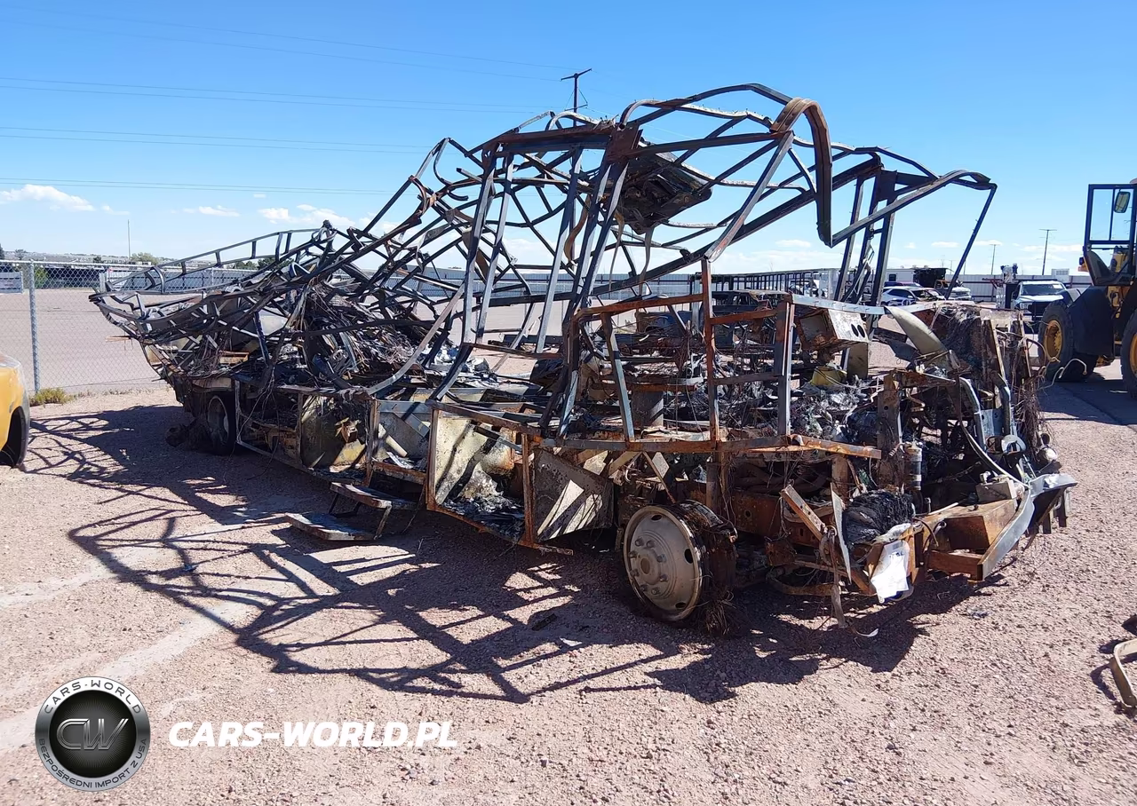 1999 Ford F550 Super Duty Stripped Chass VIN:3FCMF53S0XJA05492 - 1
