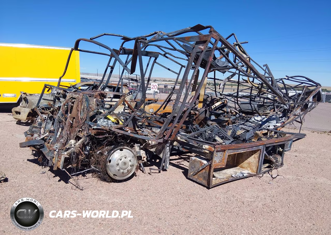 1999 Ford F550 Super Duty Stripped Chass VIN:3FCMF53S0XJA05492 - 2