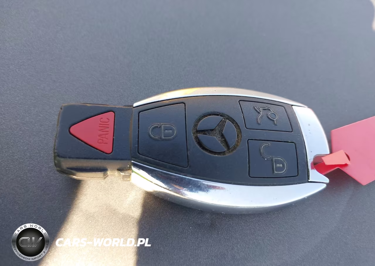 2017 Mercedes-Benz C 300 4Matic VIN:55SWF4KB0HU205764 - 11