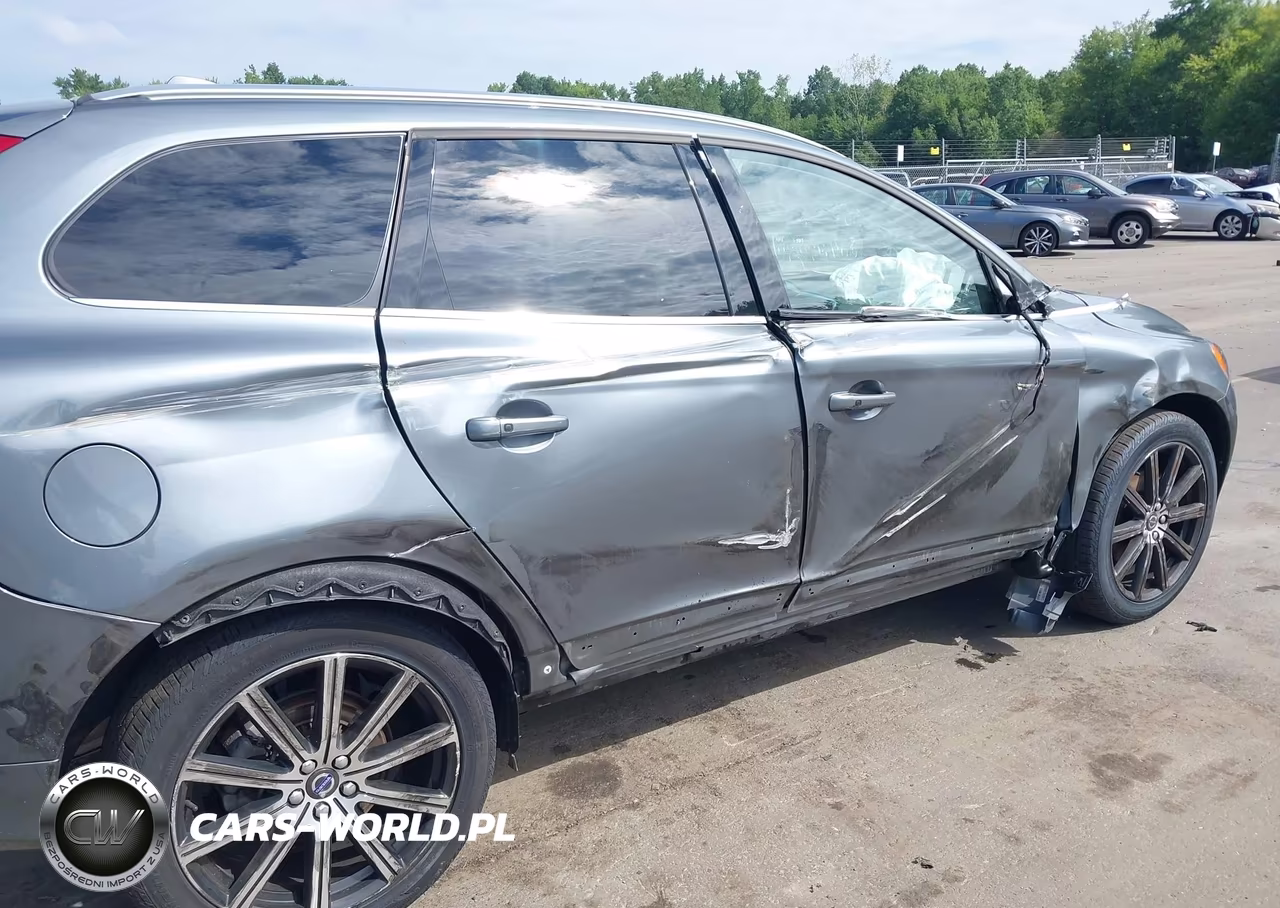 2017 Volvo Xc60 T6 Inscription VIN:YV449MRU1H2211547 - 6