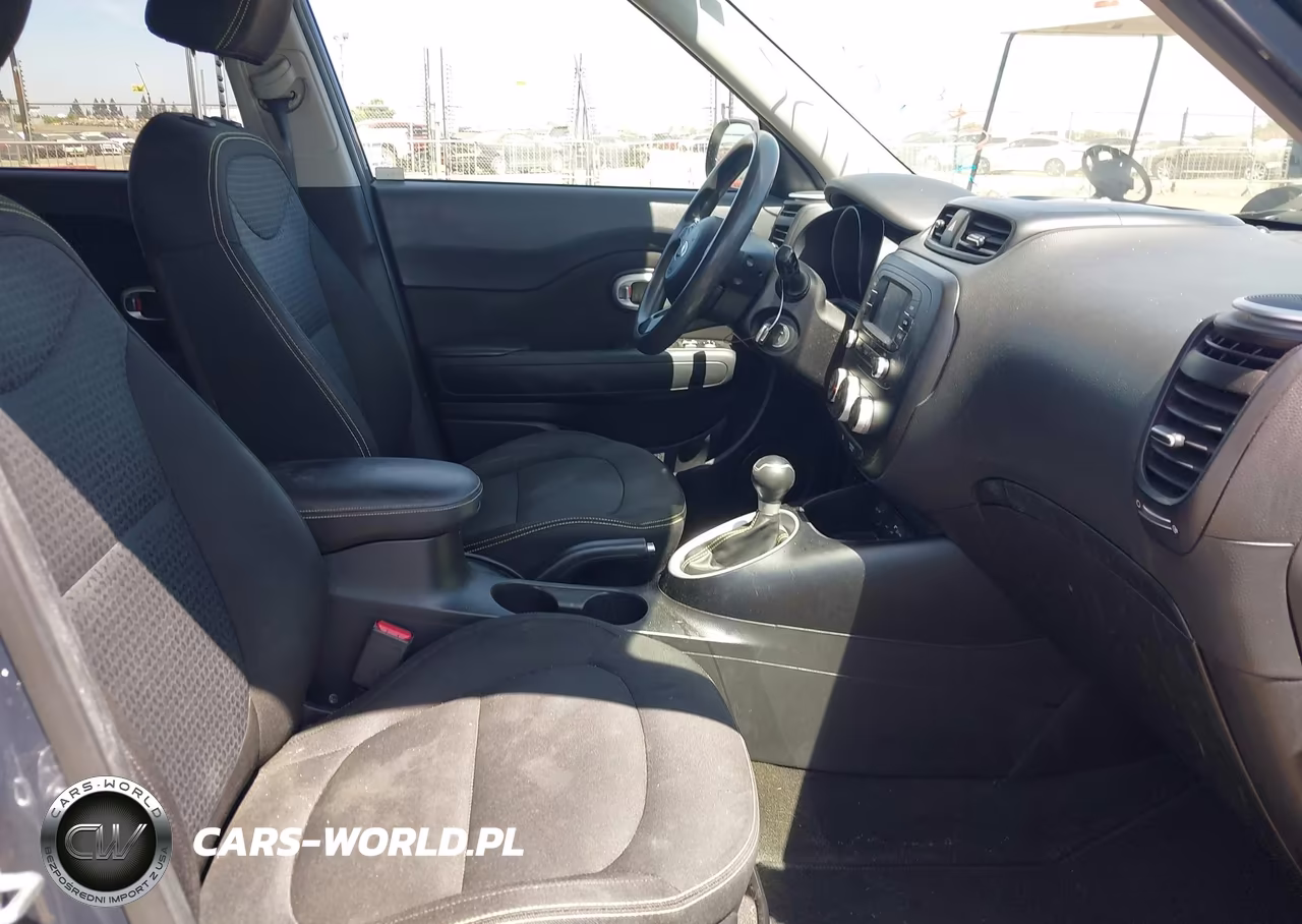 2016 Kia Soul + VIN:KNDJP3A56G7249075 - 5