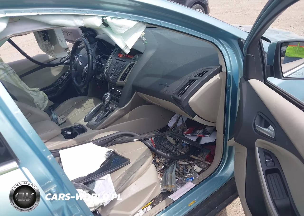 2012 Ford Focus Sel VIN:1FAHP3H27CL357917 - 5