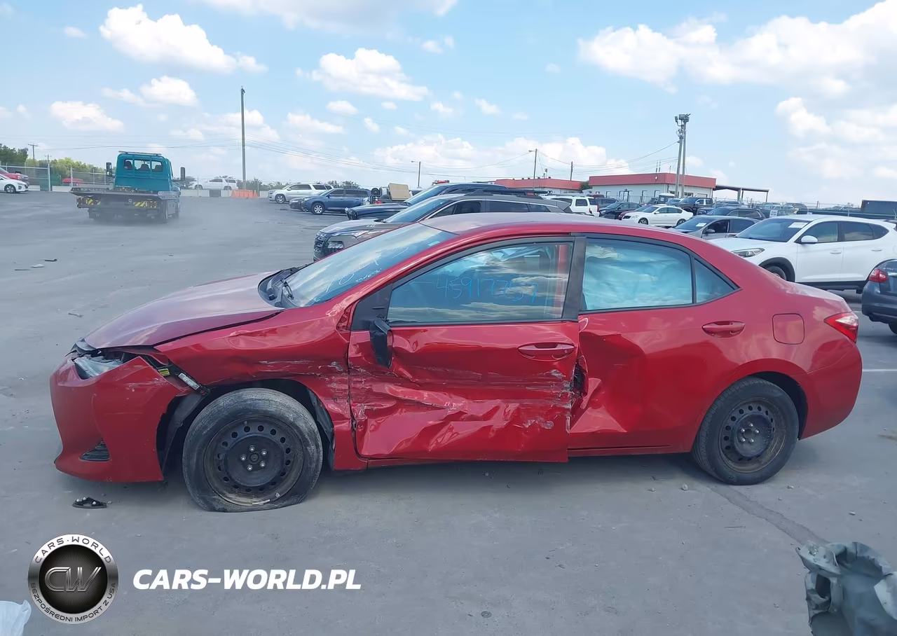 2019 Toyota Corolla Le VIN:2T1BURHE7KC157843 - 13