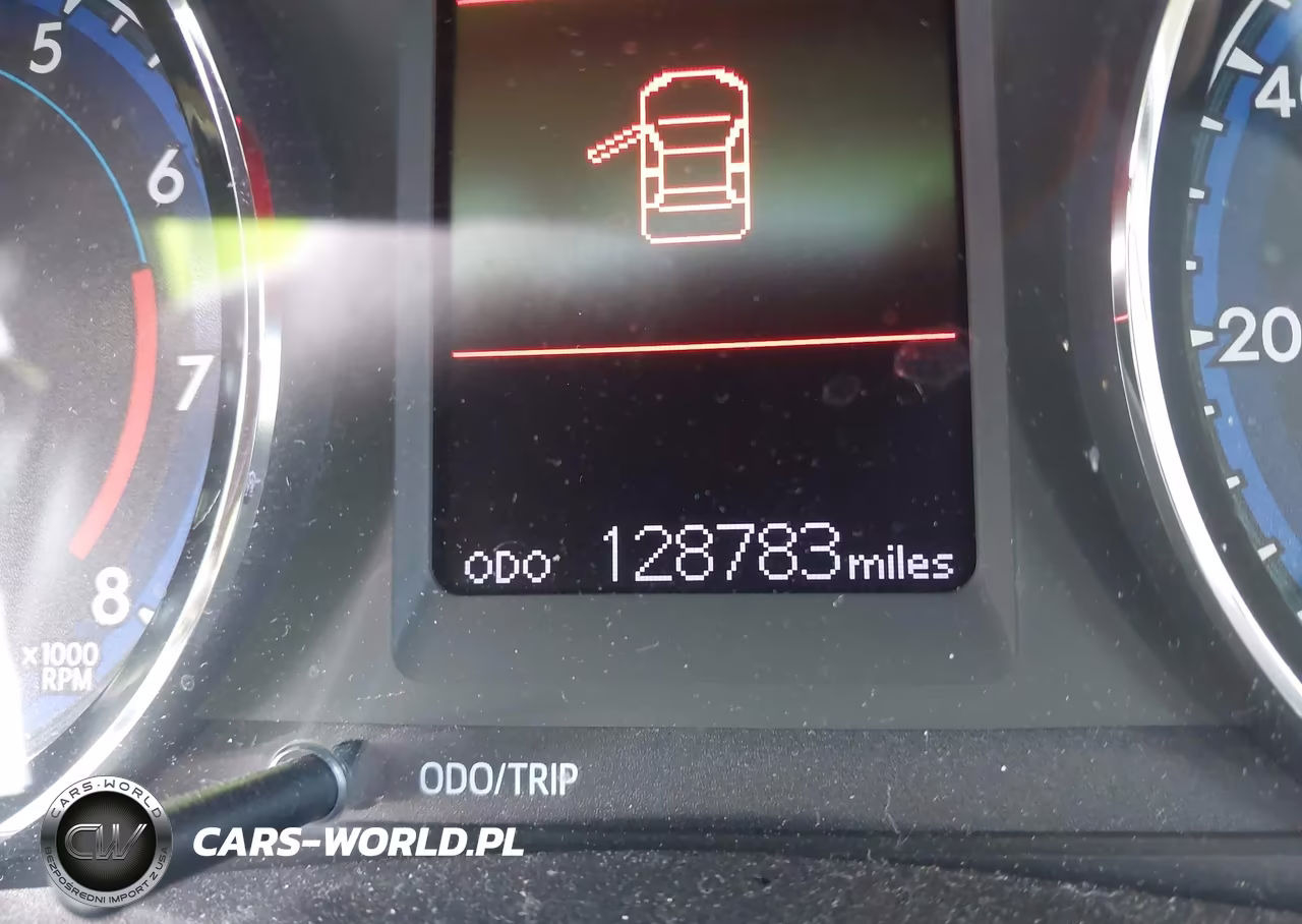 2019 Toyota Corolla Le VIN:2T1BURHE7KC157843 - 14