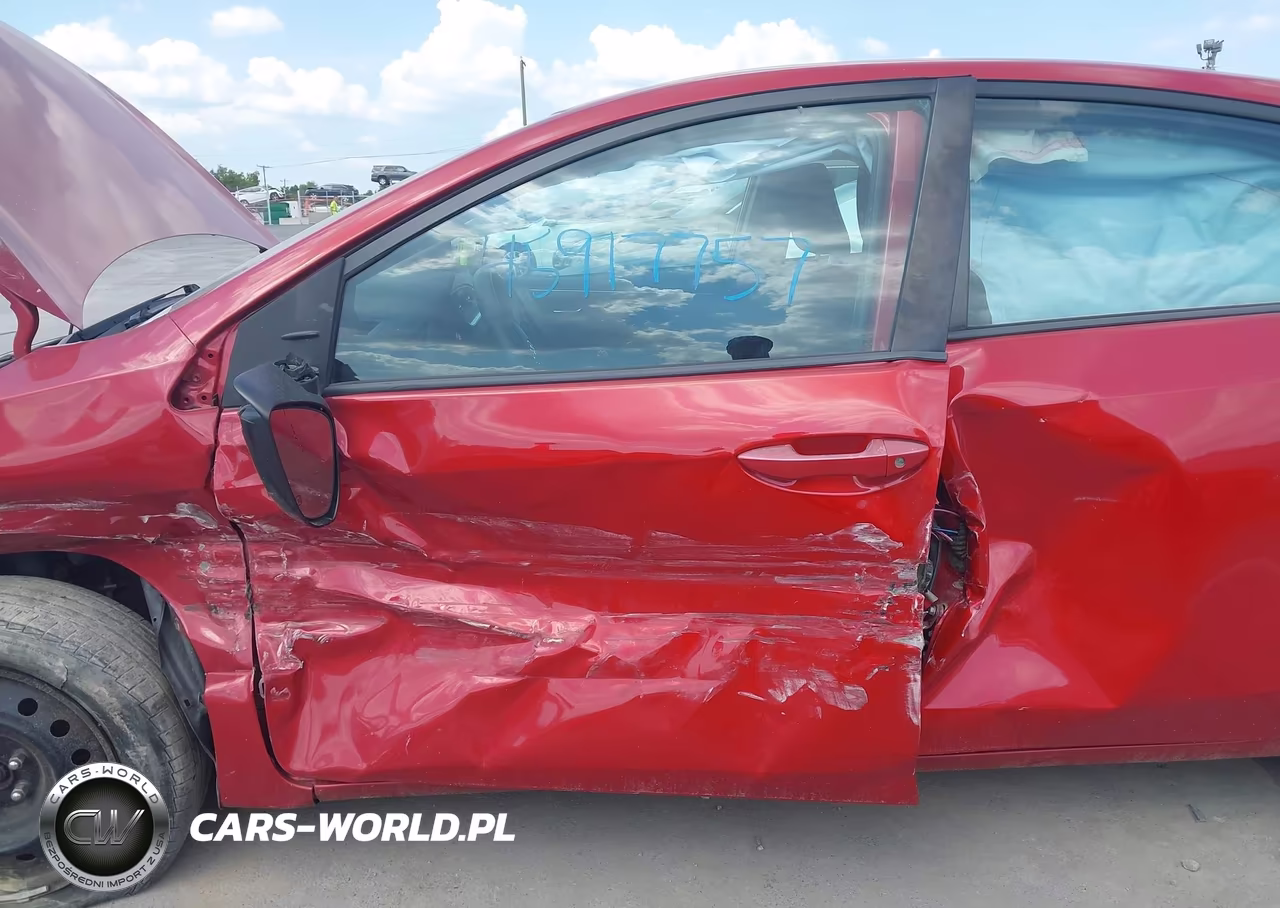 2019 Toyota Corolla Le VIN:2T1BURHE7KC157843 - 6
