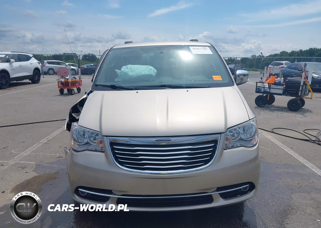 2015 Chrysler Town & Country Touring-L VIN:2C4RC1CG5FR676553 - 12