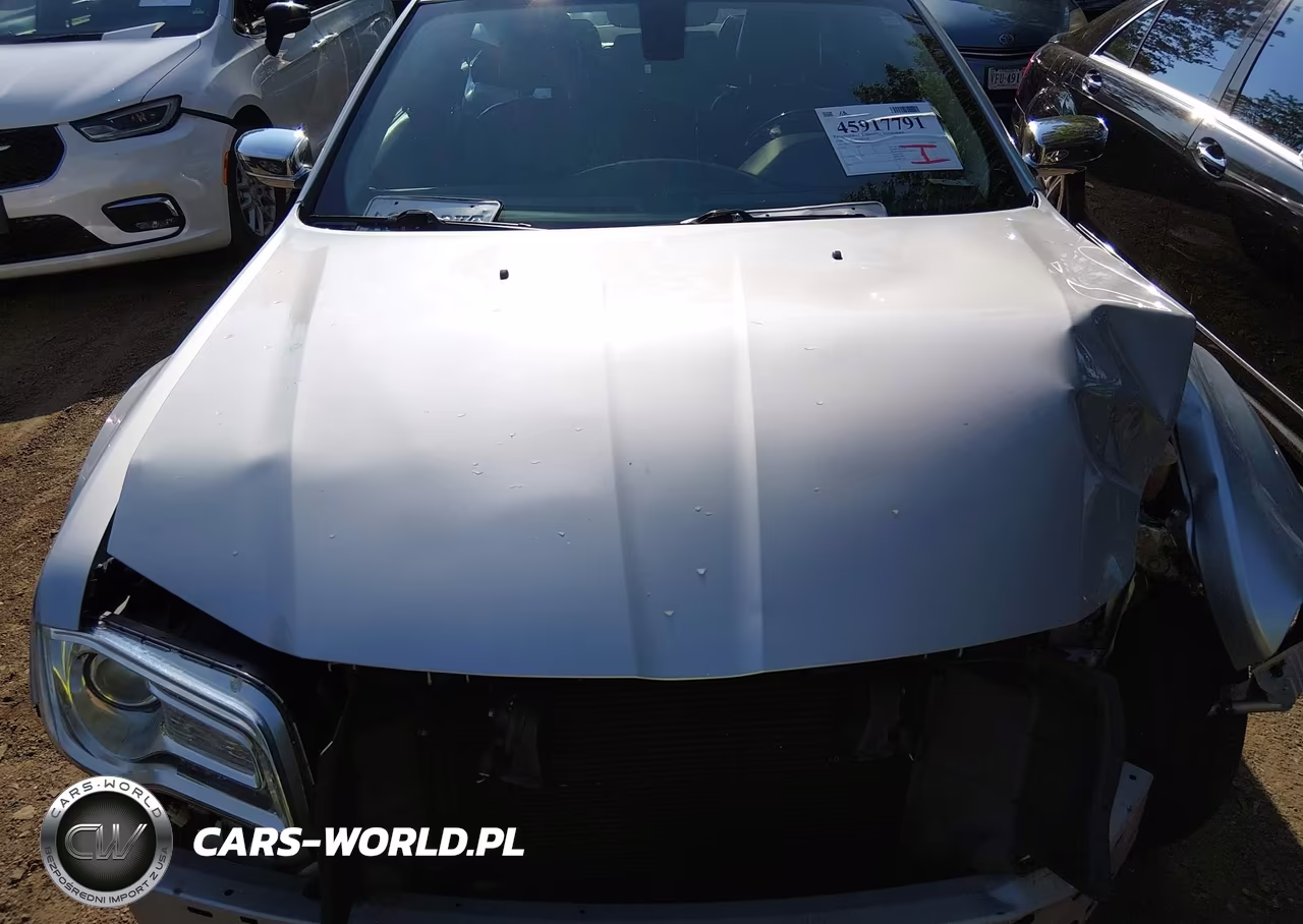 2020 Chrysler 300 Limited VIN:2C3CCAEG8LH108600 - 10