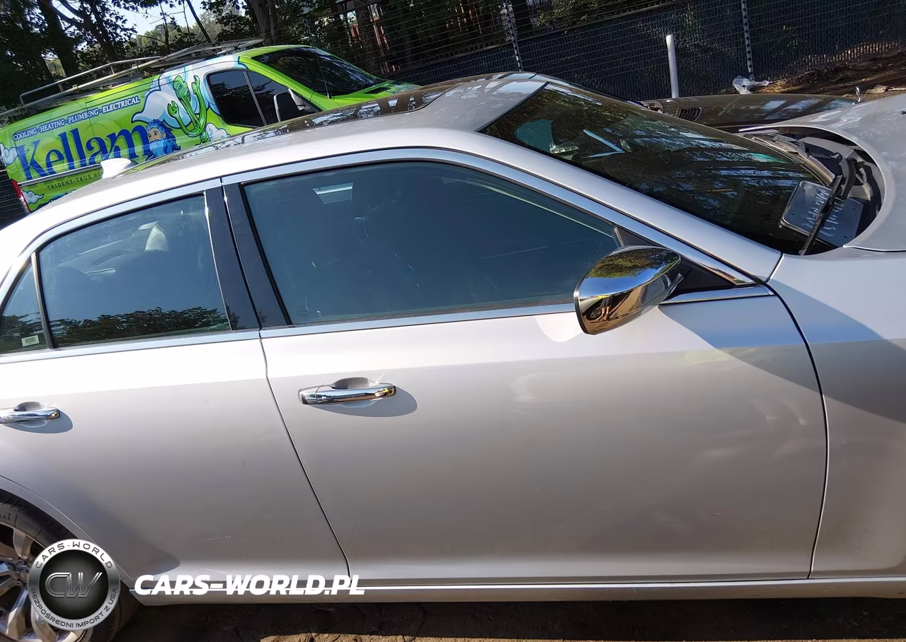 2020 Chrysler 300 Limited VIN:2C3CCAEG8LH108600 - 14
