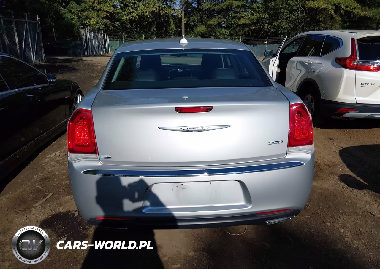 2020 Chrysler 300 Limited VIN:2C3CCAEG8LH108600 - 17