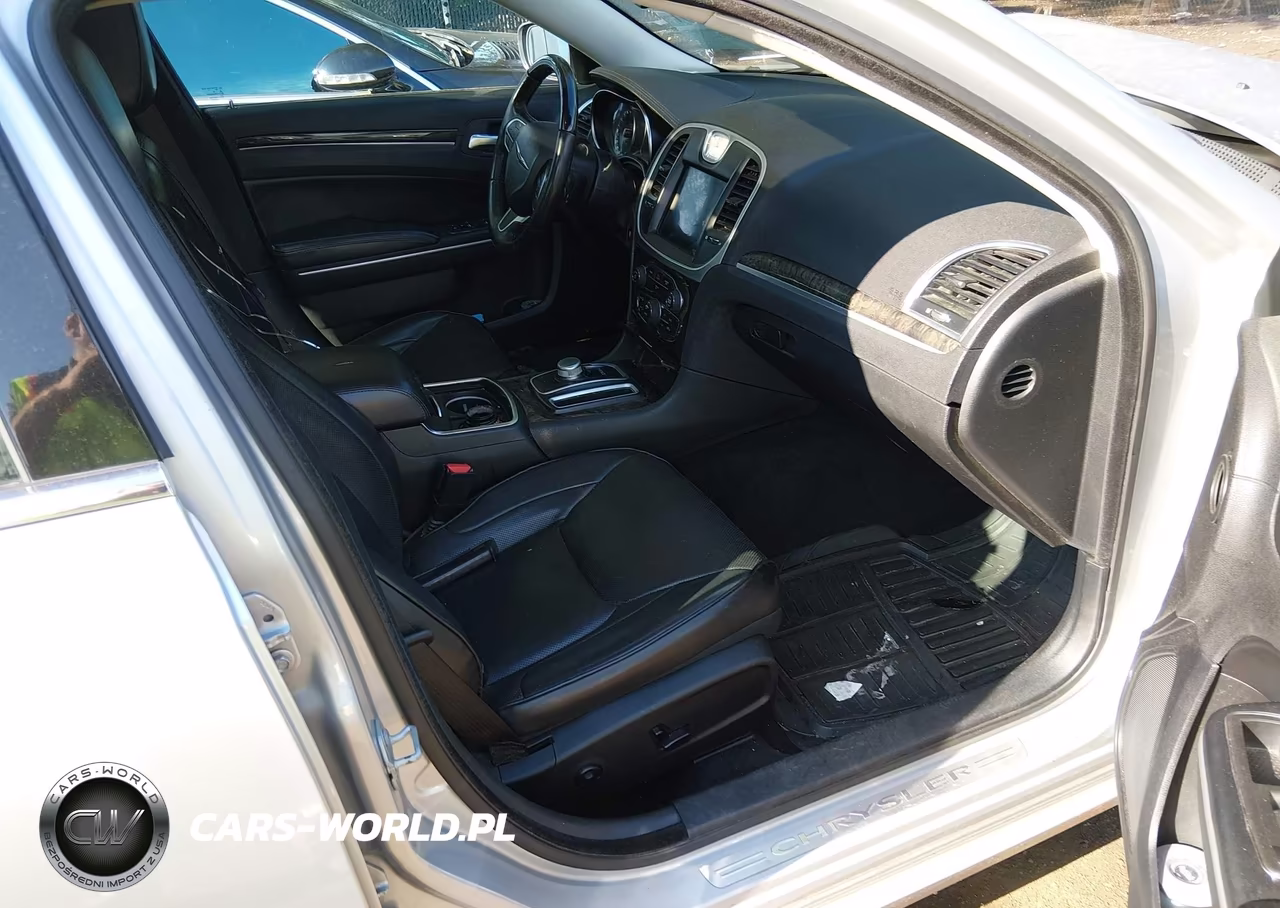 2020 Chrysler 300 Limited VIN:2C3CCAEG8LH108600 - 5