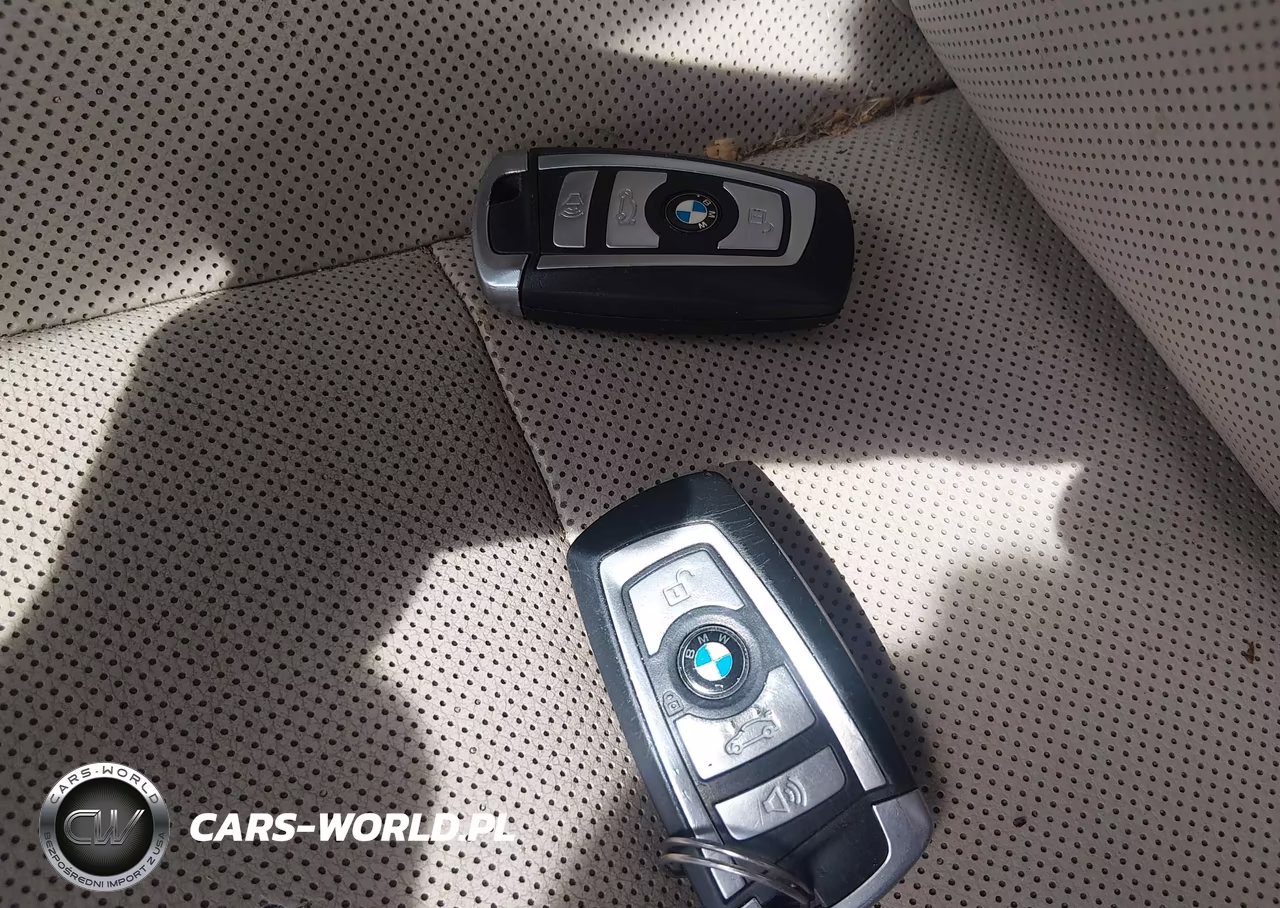 2012 BMW 750Li VIN:WBAKB8C50CC964963 - 11