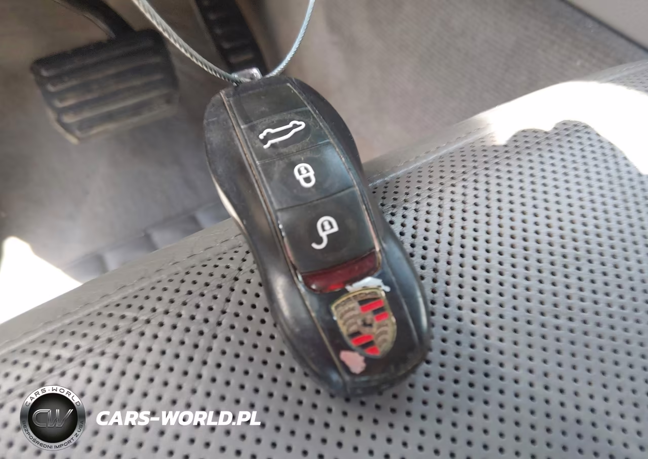 2012 Porsche Cayenne VIN:WP1AA2A22CLA08499 - 11