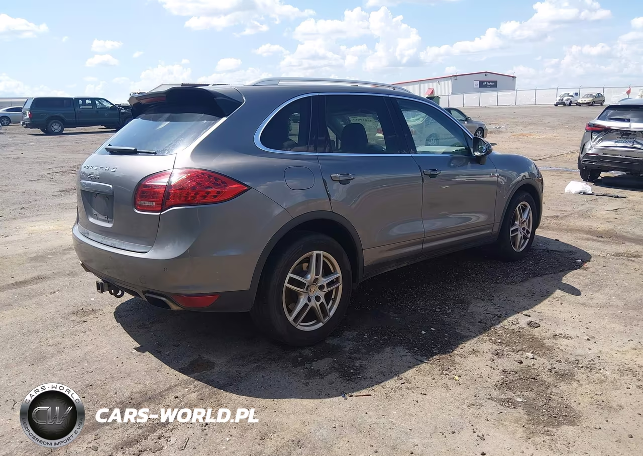 2012 Porsche Cayenne VIN:WP1AA2A22CLA08499 - 4