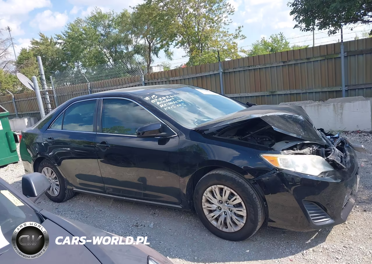 2014 Toyota Camry Le VIN:4T4BF1FK8ER395441 - 13