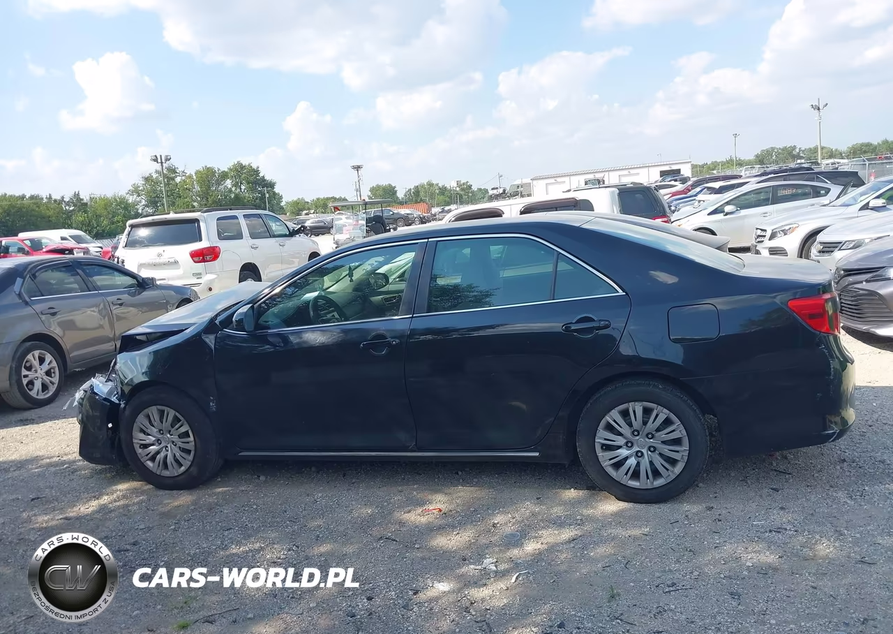 2014 Toyota Camry Le VIN:4T4BF1FK8ER395441 - 14