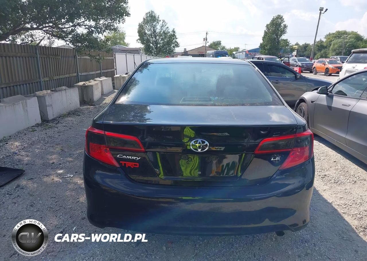 2014 Toyota Camry Le VIN:4T4BF1FK8ER395441 - 16