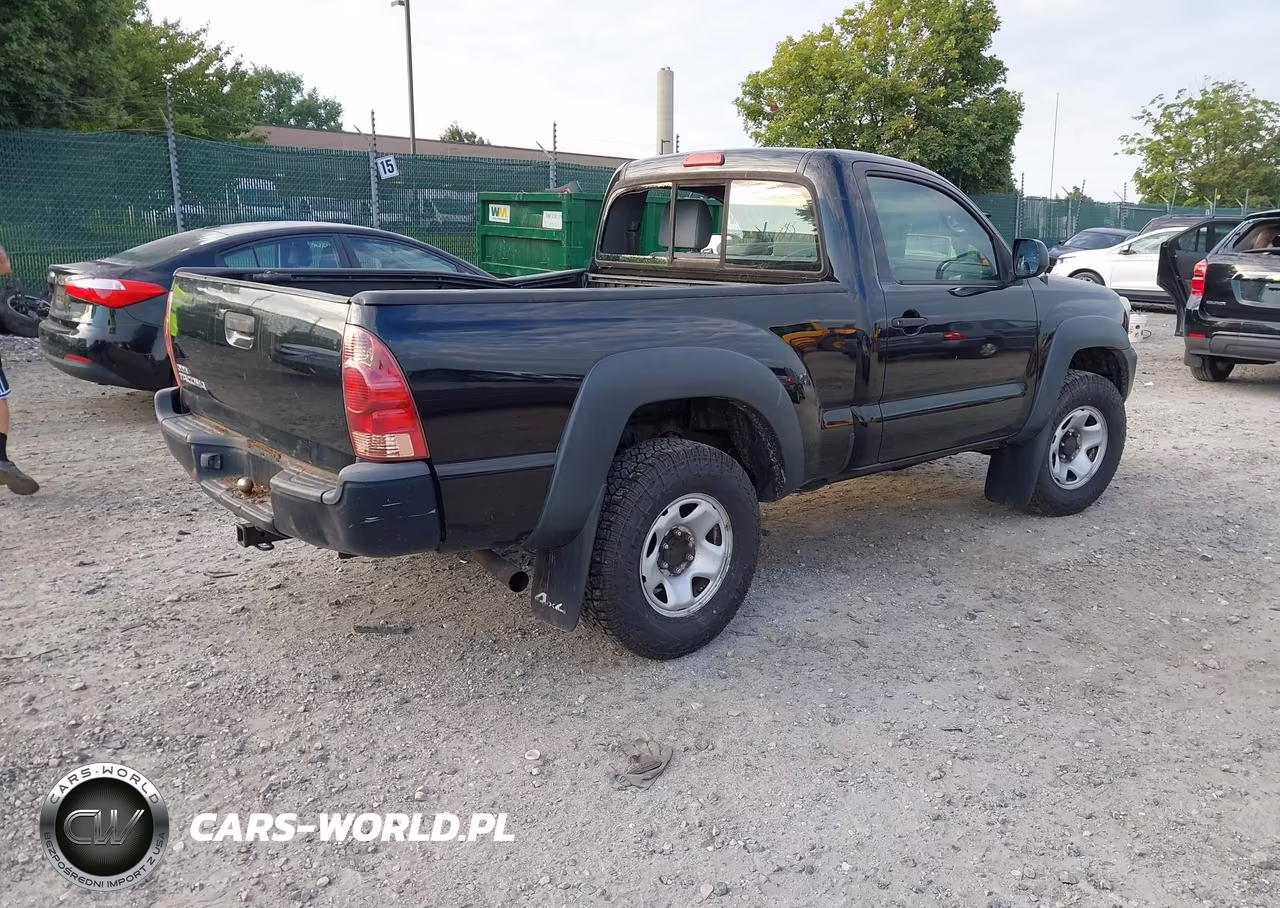 2012 Toyota Tacoma VIN:5TFPX4EN4CX013030 - 4