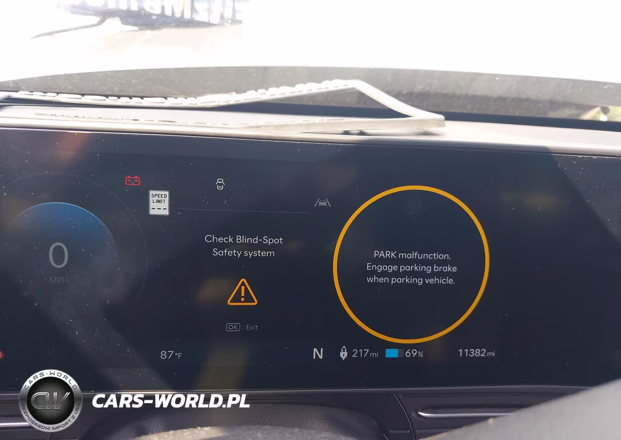 2025 Hyundai Kona Electric Sel VIN:KM8HC3A62SU023706 - 7