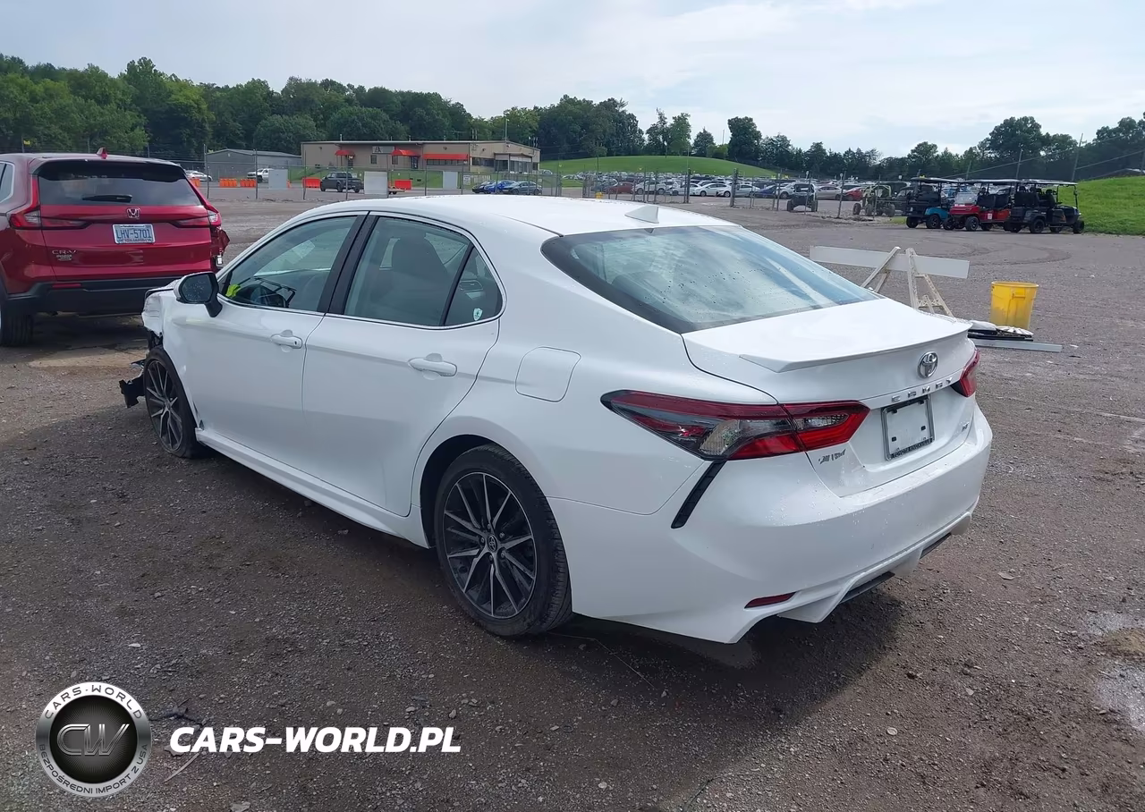 2021 Toyota Camry Se VIN:4T1G11AK0MU450565 - 3