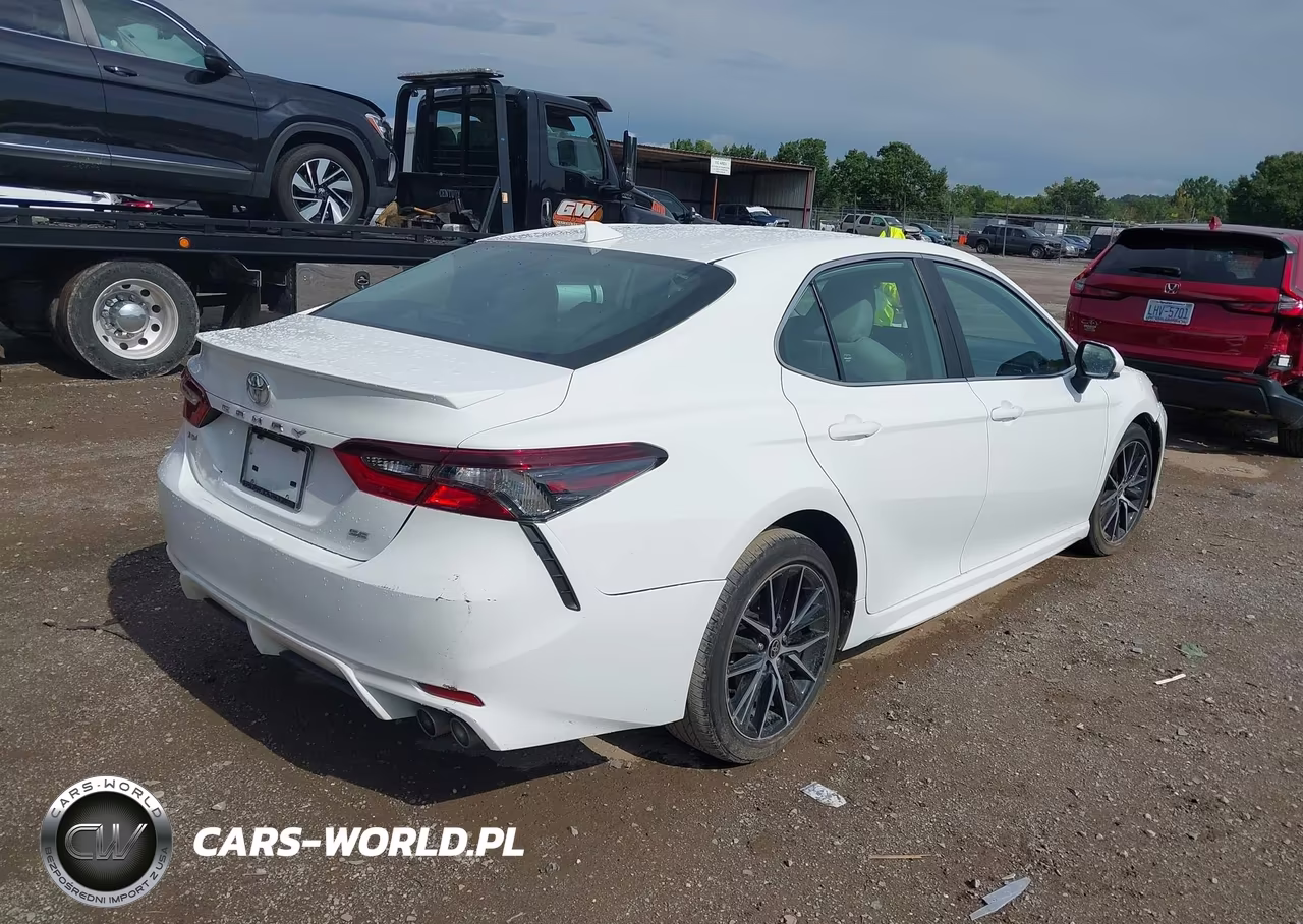2021 Toyota Camry Se VIN:4T1G11AK0MU450565 - 4