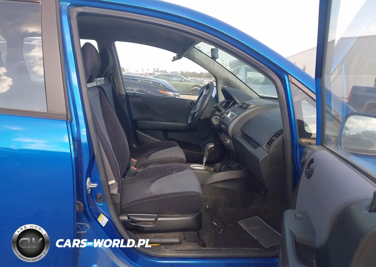 2007 Honda Fit Sport VIN:JHMGD38687S017784 - 5