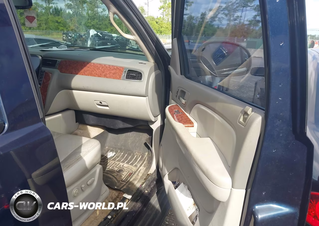 2007 Chevrolet Suburban Ltz VIN:1GNFK16357J229281 - 5