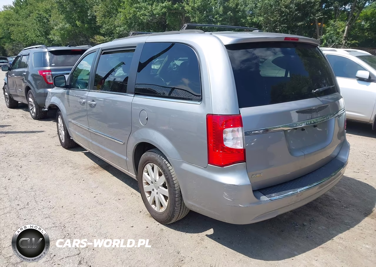 2016 Chrysler Town & Country Touring VIN:2C4RC1BG3GR302042 - 3