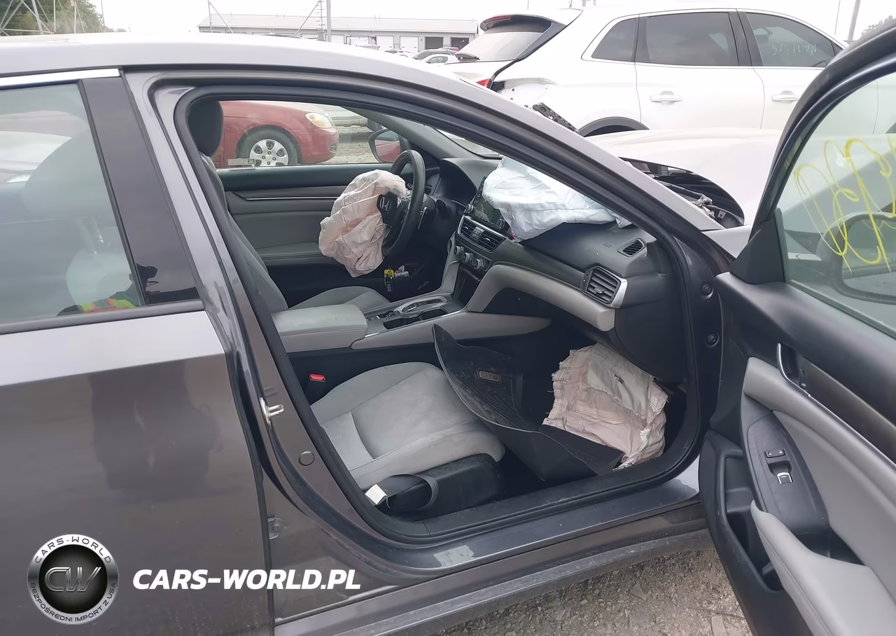2018 Honda Accord Hybrid VIN:1HGCV3F11JA009092 - 5