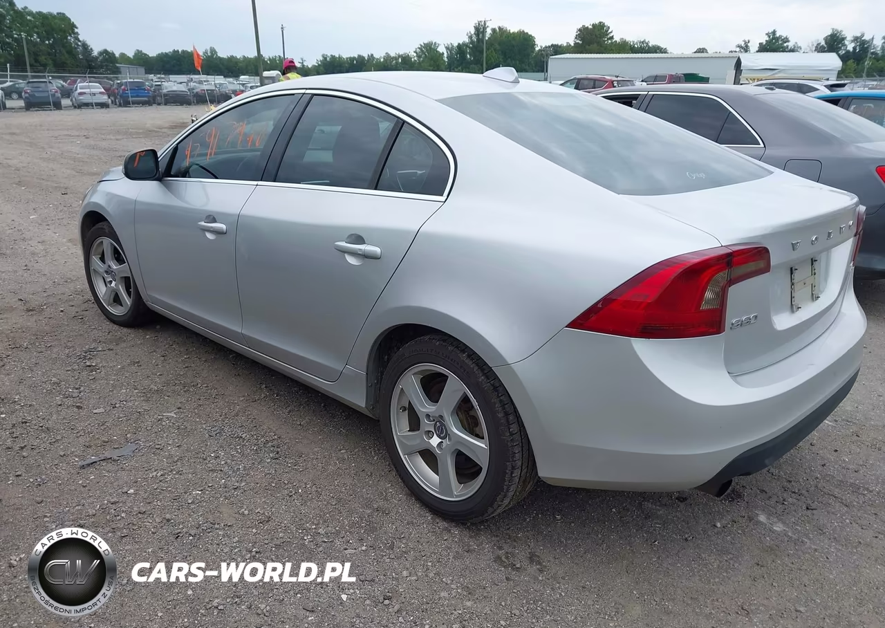 2012 Volvo S60 T5 VIN:YV1622FS7C2046632 - 3