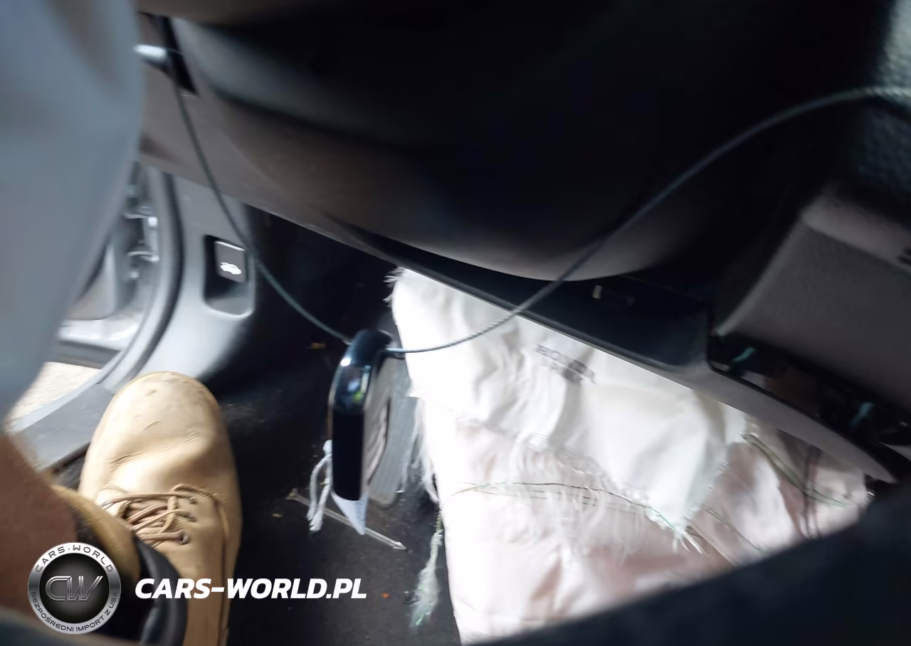 2018 Honda Accord Touring 2.0T VIN:1HGCV2F95JA049918 - 11