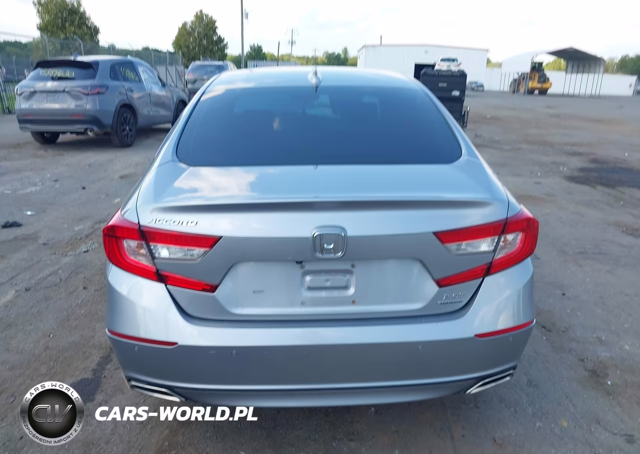 2018 Honda Accord Touring 2.0T VIN:1HGCV2F95JA049918 - 16
