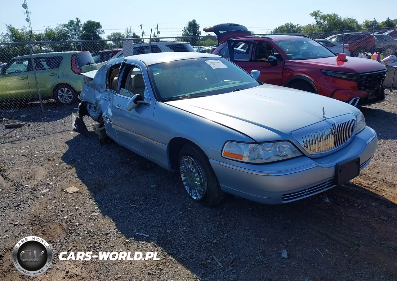 2008 Lincoln Town Car Signature Limited – zdjęcie 1 z 15