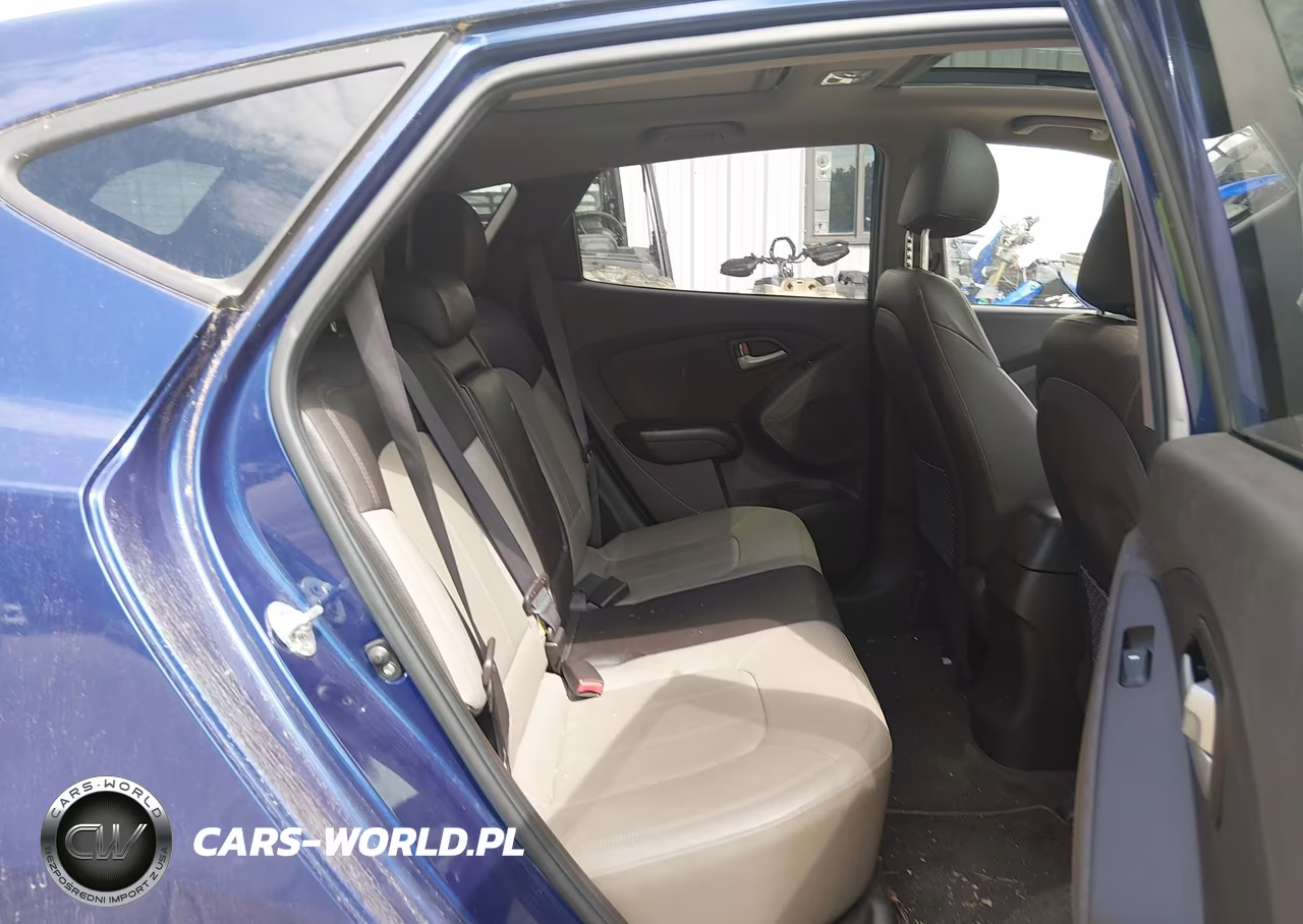 2012 Hyundai Tucson Limited VIN:KM8JUCACXCU436897 - 8