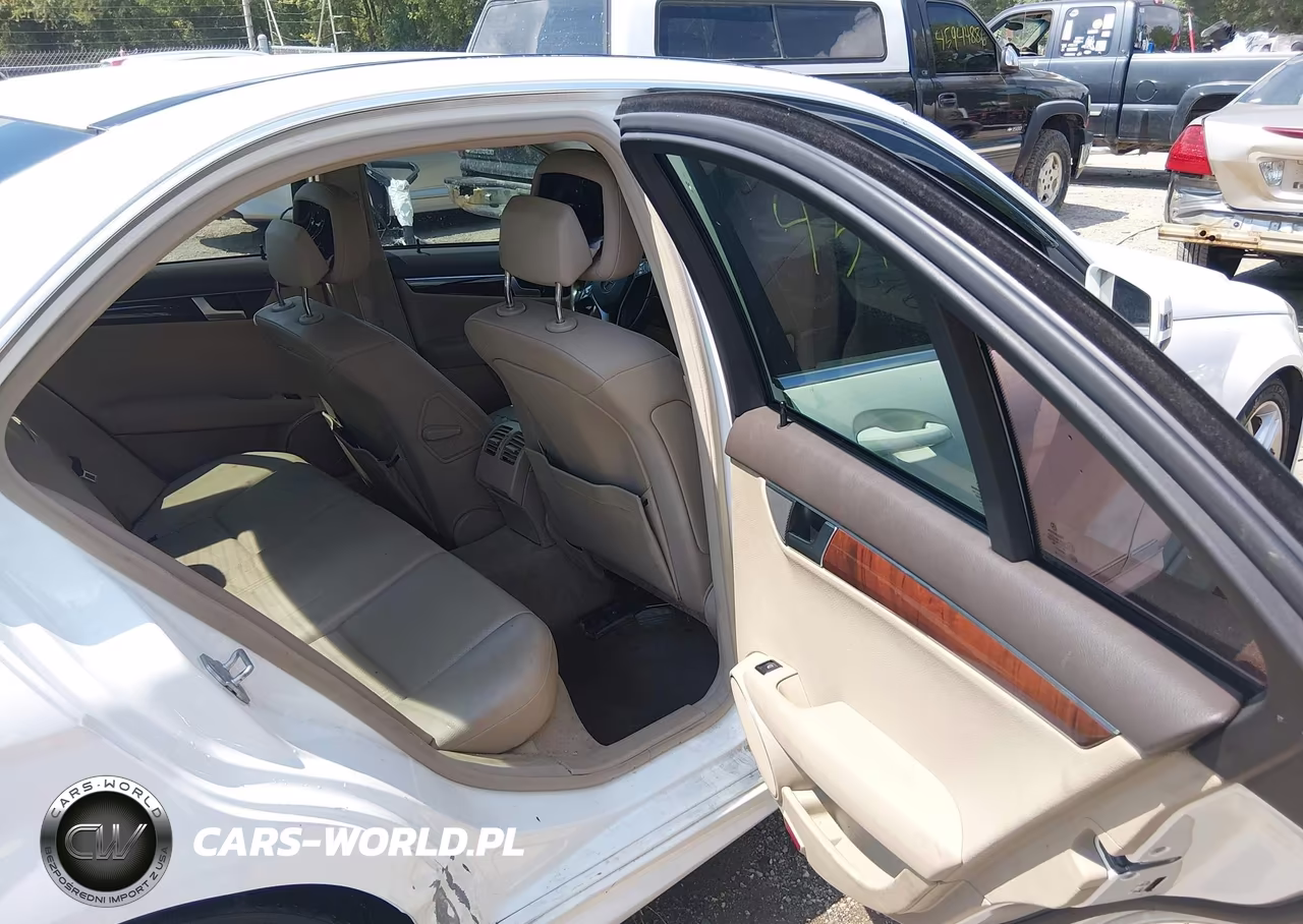 2014 Mercedes-Benz C 250 Sport VIN:WDDGF4HB2ER312954 - 8