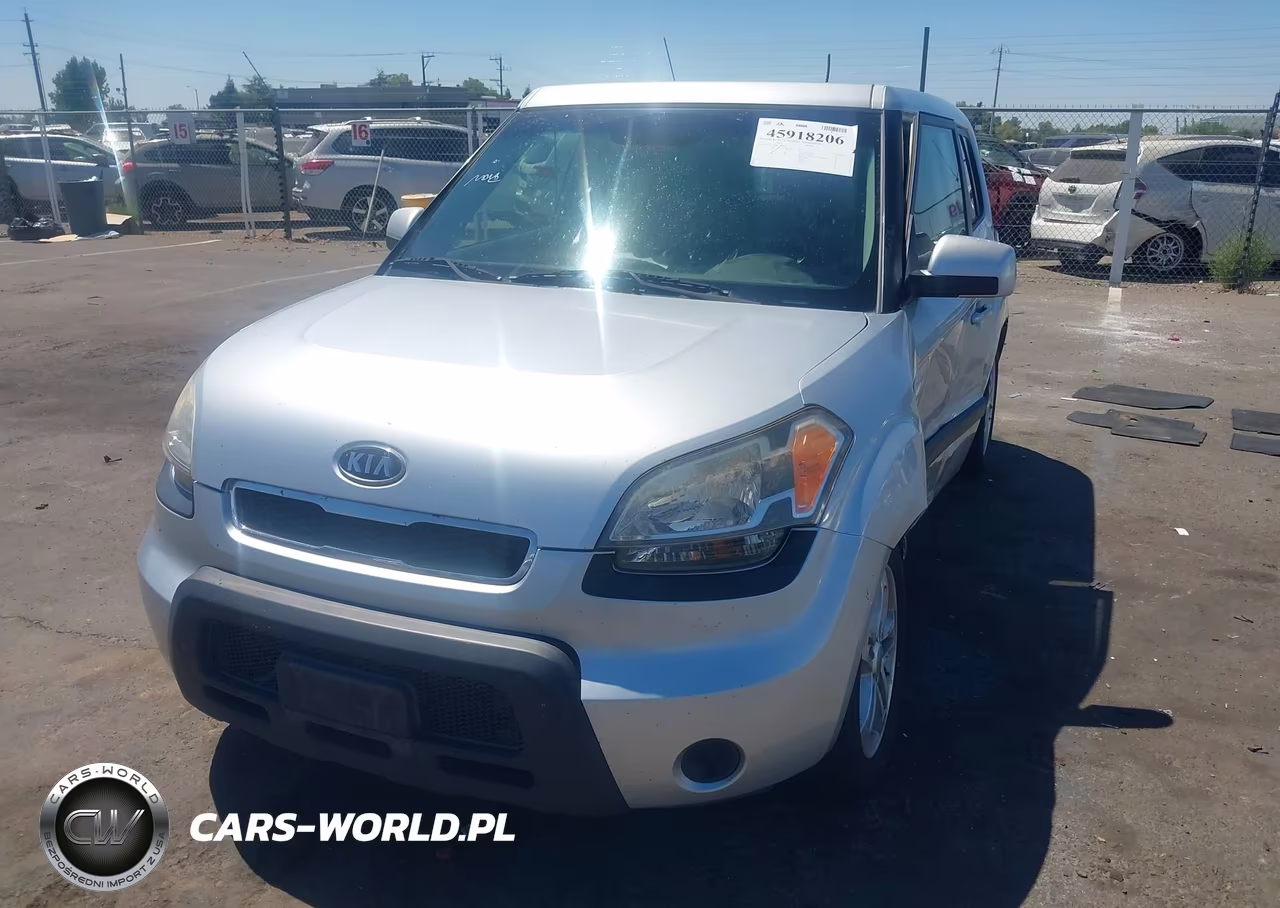 2011 Kia Soul + VIN:KNDJT2A28B7272765 - 2
