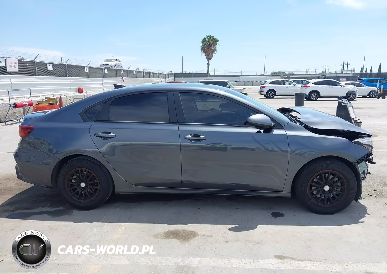 2024 Kia Forte Lx VIN:3KPF24AD7RE687690 - 13