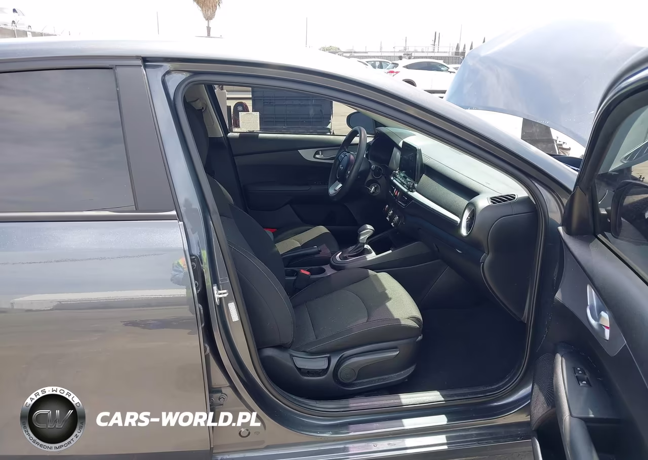 2024 Kia Forte Lx VIN:3KPF24AD7RE687690 - 5