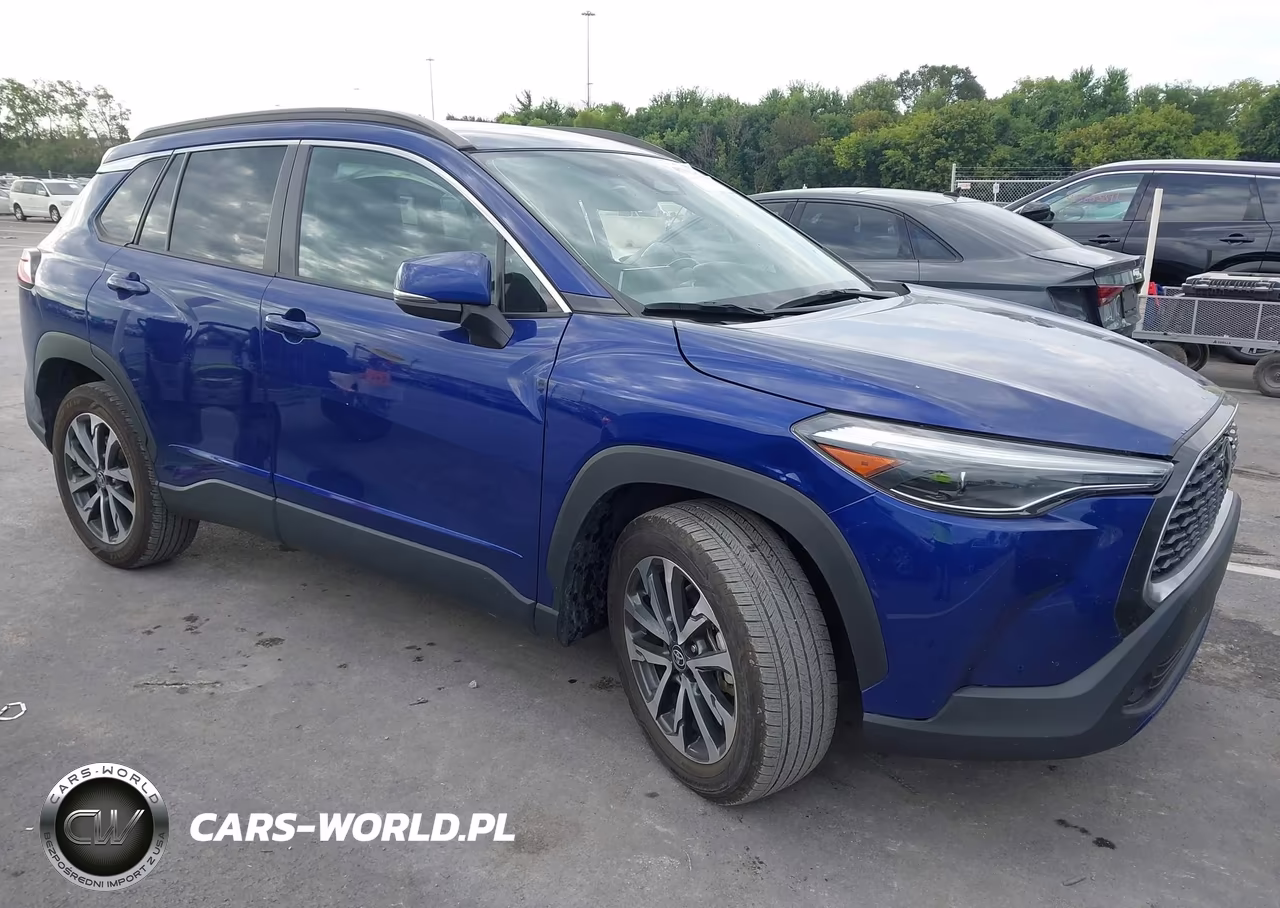 2023 Toyota Corolla Cross Xle VIN:7MUDAABGXPV074618 - 1