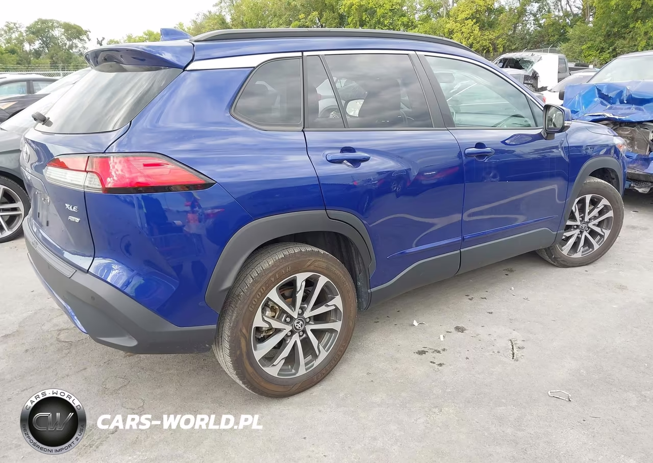 2023 Toyota Corolla Cross Xle VIN:7MUDAABGXPV074618 - 4