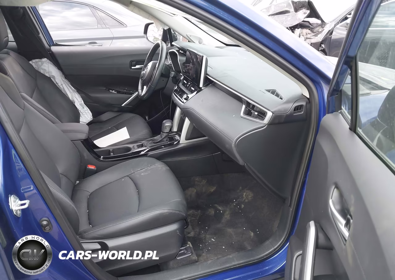2023 Toyota Corolla Cross Xle VIN:7MUDAABGXPV074618 - 5