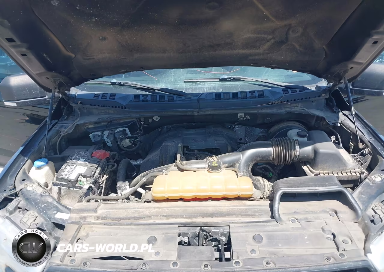 2018 Ford F-150 Xlt VIN:1FTEW1CPXJKE44267 - 10