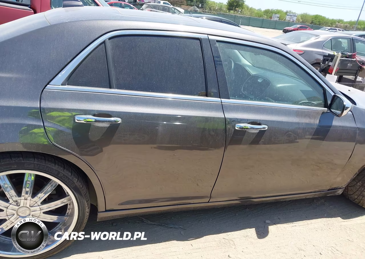 2017 Chrysler 300C VIN:2C3CCAEG7HH662637 - 13
