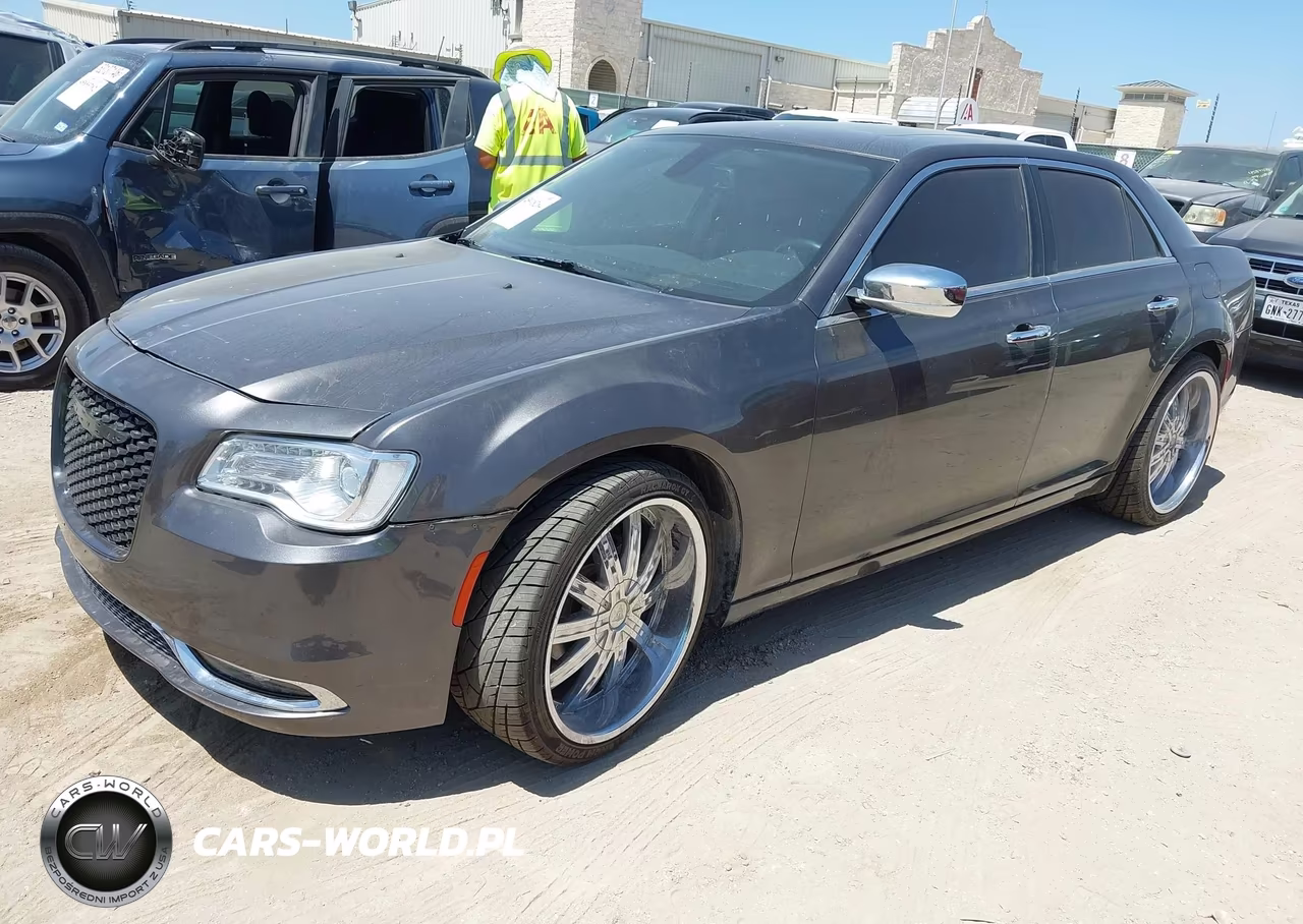 2017 Chrysler 300C VIN:2C3CCAEG7HH662637 - 2