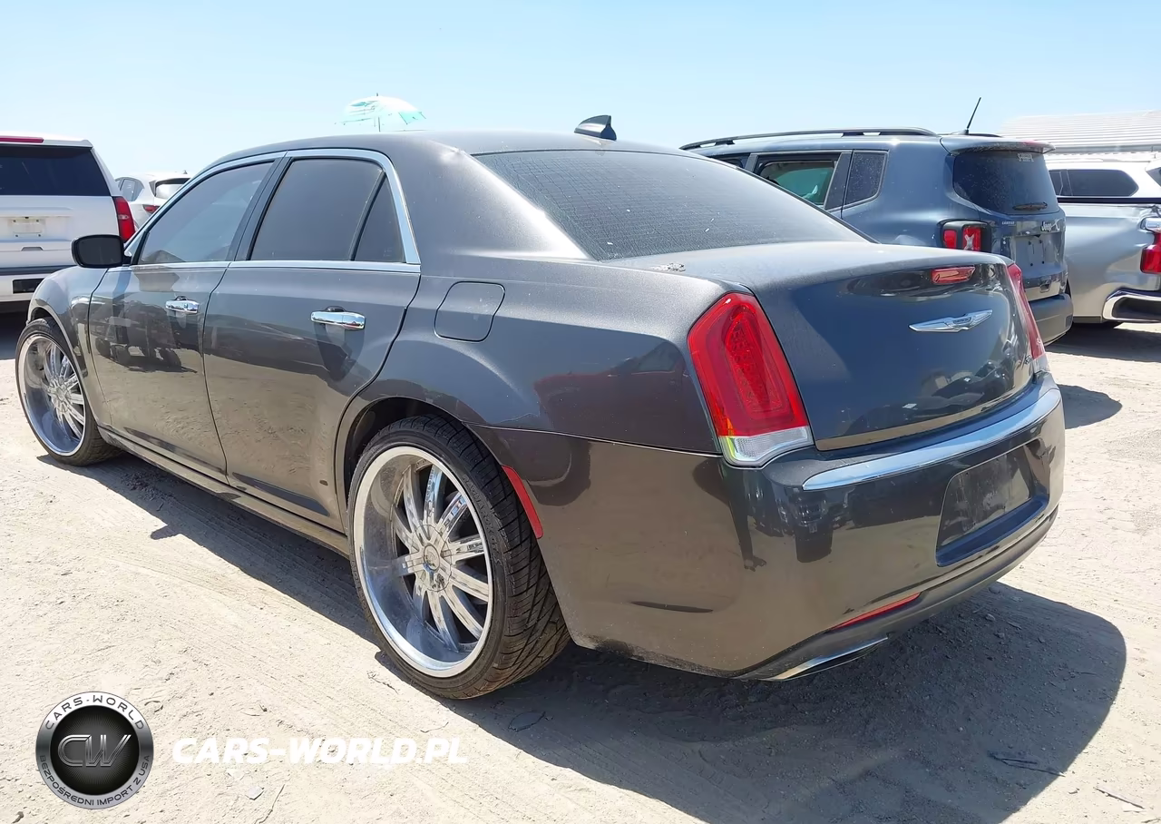 2017 Chrysler 300C VIN:2C3CCAEG7HH662637 - 3