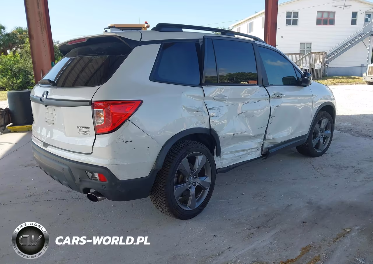 2020 Honda Passport 2Wd Touring VIN:5FNYF7H9XLB000123 - 4