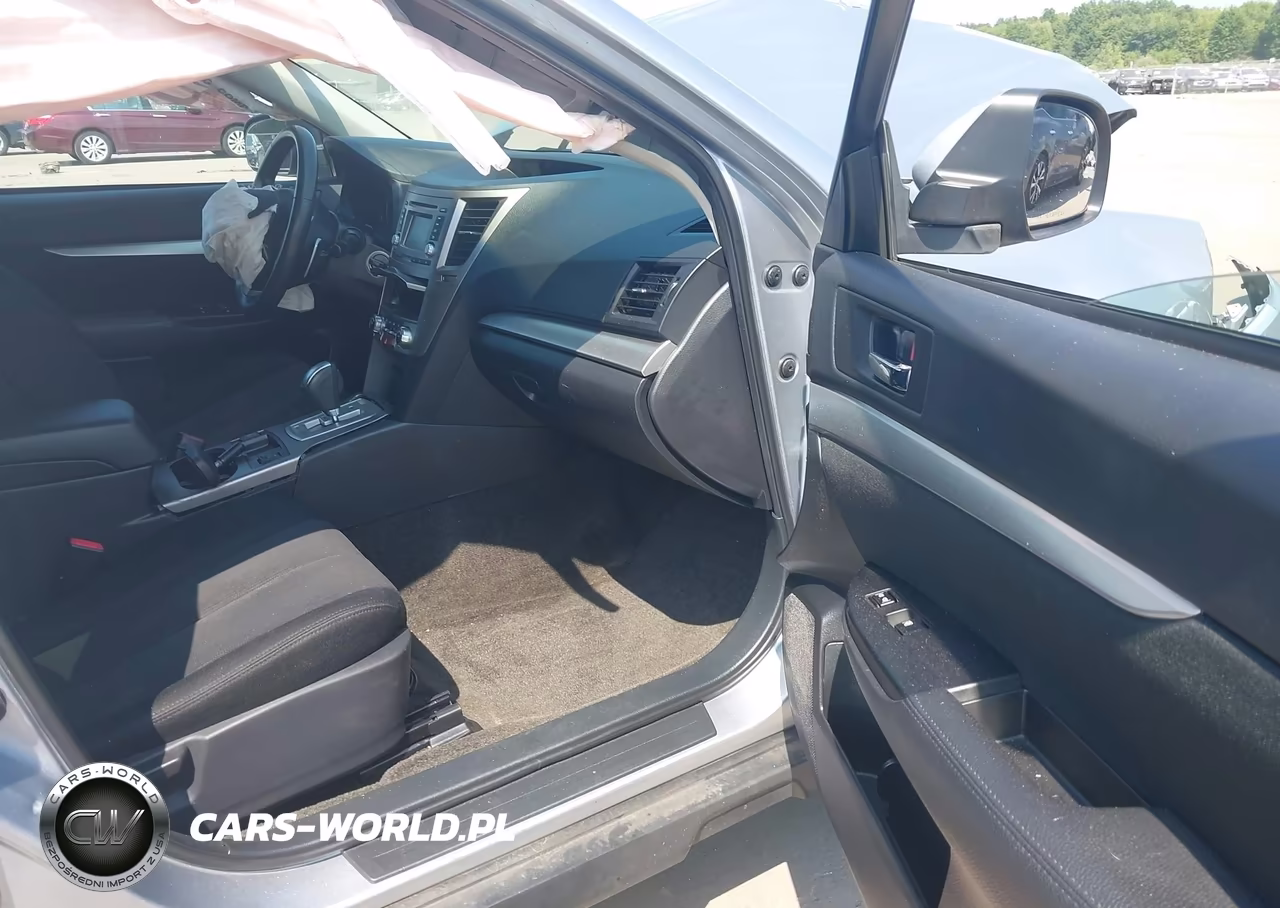 2014 Subaru Outback 2.5I Premium VIN:4S4BRCCC4E3233337 - 5